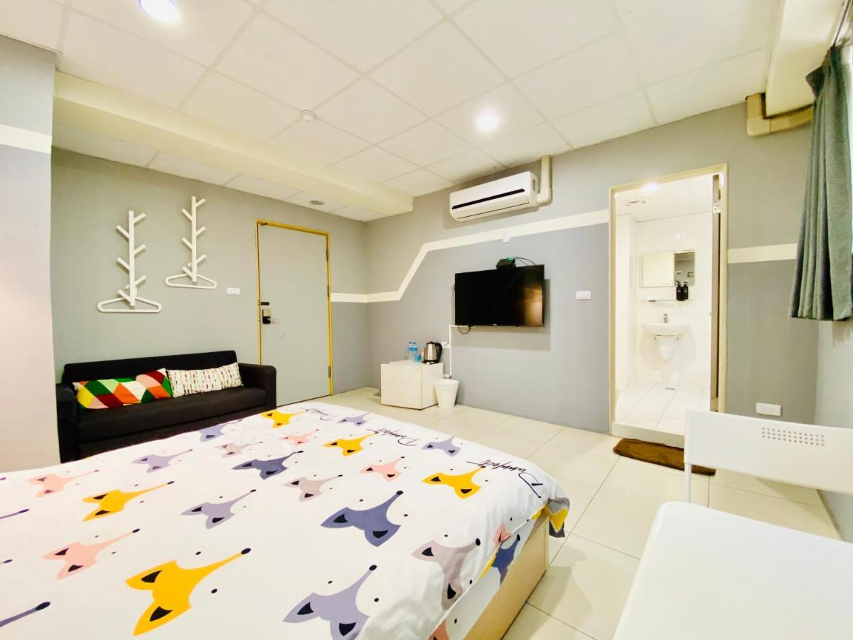 Wei Yang Guest House Tainan Exteriör bild